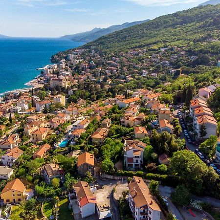Lux Apartmani Опатия Екстериор снимка