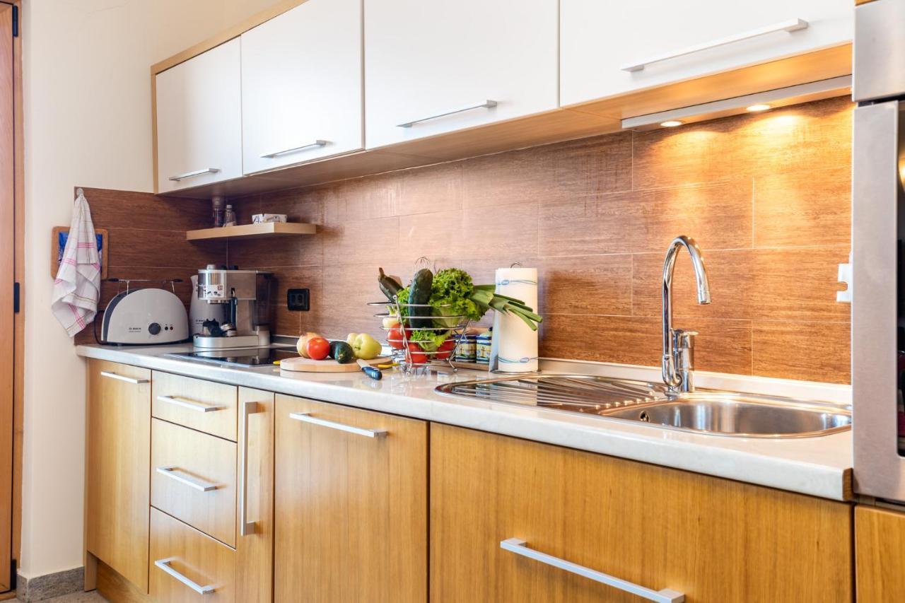 Lux Apartmani Опатия Екстериор снимка