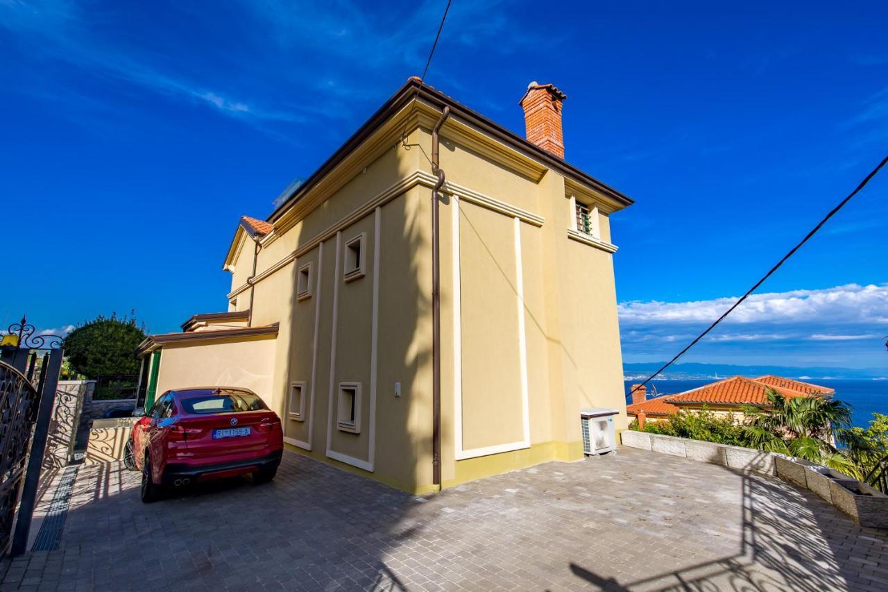 Lux Apartmani Опатия Екстериор снимка